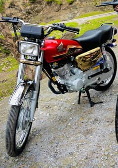 125