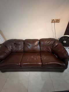 7 seater sofa set in normal condition