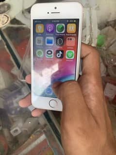 iPhone 5s pta ha or all ok ha 10 by 9.5 condions ha or 64 go