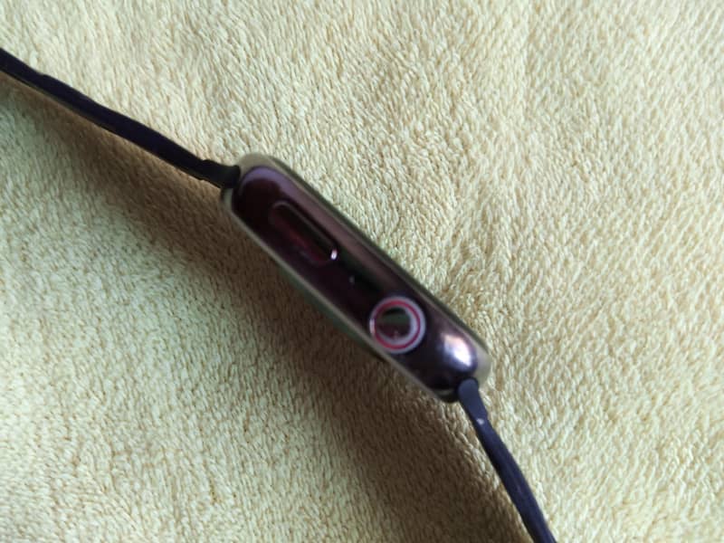 I am selling my android watch, which is scratchless and series 9 4