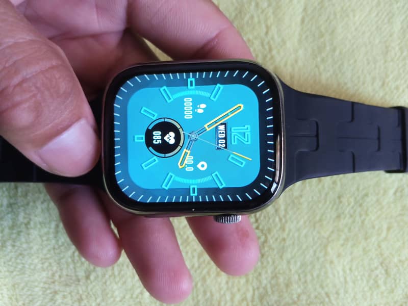 I am selling my android watch, which is scratchless and series 9 7