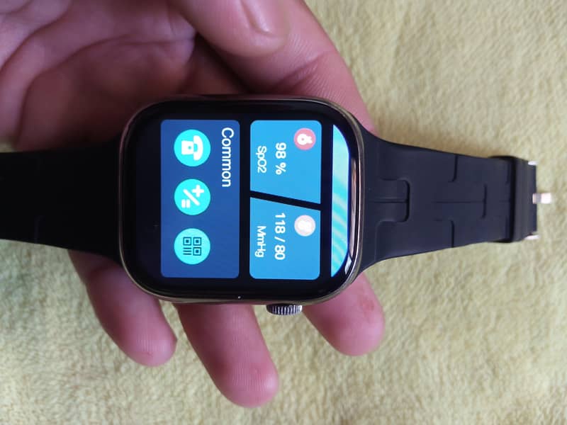 I am selling my android watch, which is scratchless and series 9 10