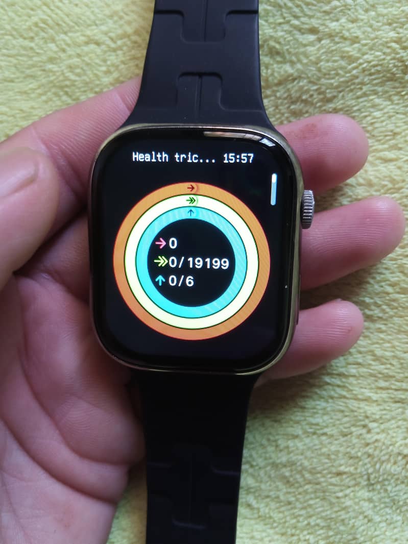 I am selling my android watch, which is scratchless and series 9 14