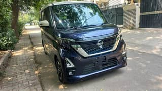 Nissan Dayz Roox Hybrid 660 CC , Model 2021 , Unregistered