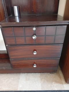 dressing table