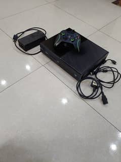 contact  03278606236. xbox 1 non jailbreak 16 games 2 wired controller