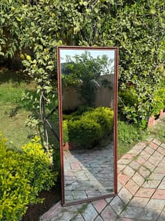 Wall mirror