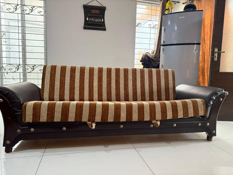 Sofa com bed Good condition 2