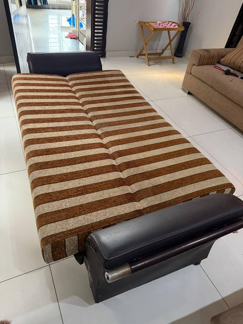 Sofa com bed Good condition 5