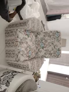 old sofa repairers wala