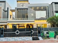 10 MARLA HOUSE | ULTRA LUXURY | BRAND NEW | MODERN VILLA | HOUSE FOR SALE | BAHRIA TOWN LAHORE