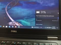 Del Laptop_6th Generation in lush condition