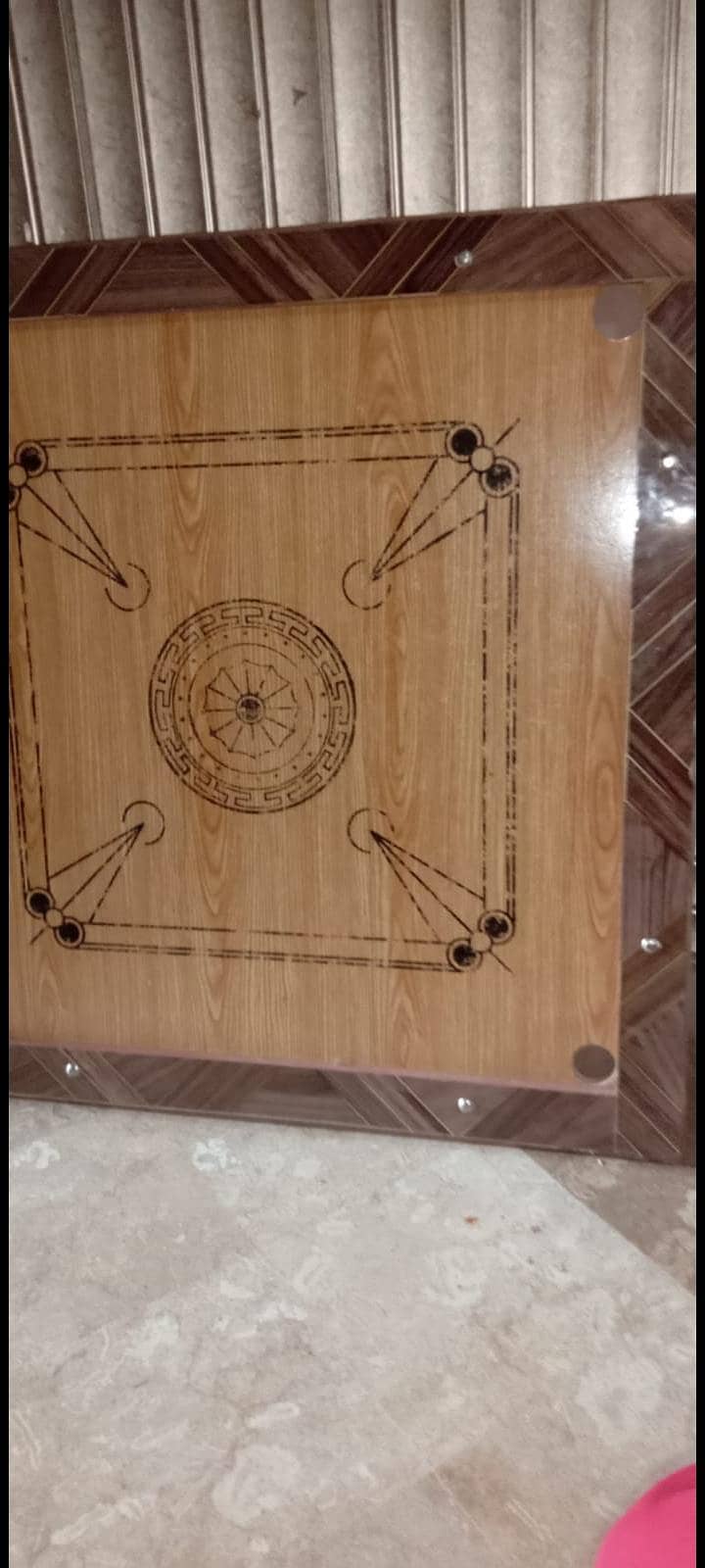 LARGE SIZE CAROM BOARD GAME WITH  STAGGER 2