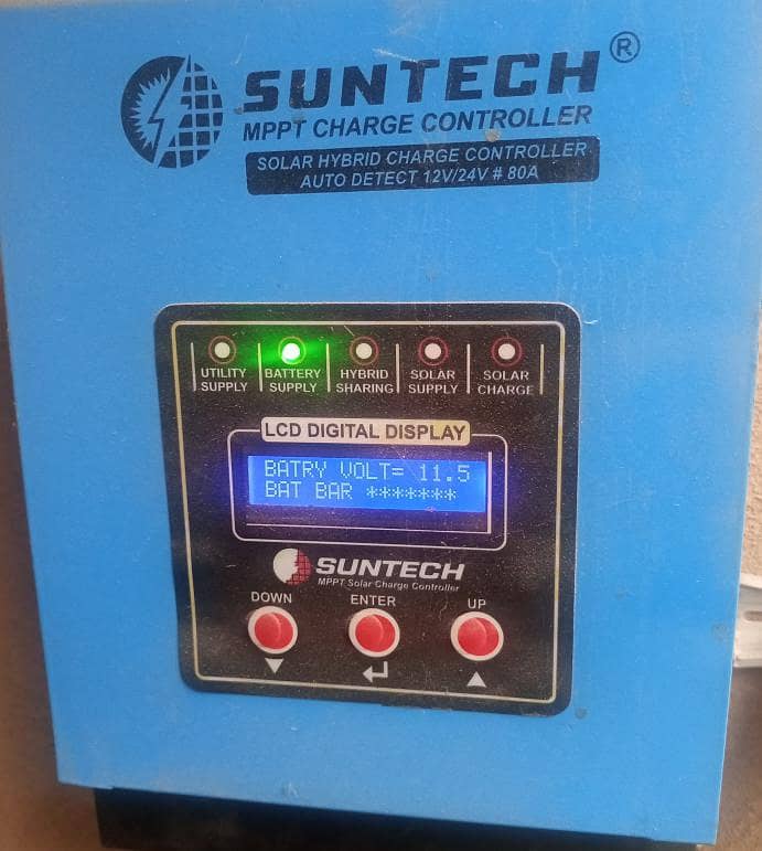 MPPT HYBRID CHARGE CONTROLLER AUTO DETECT! 0