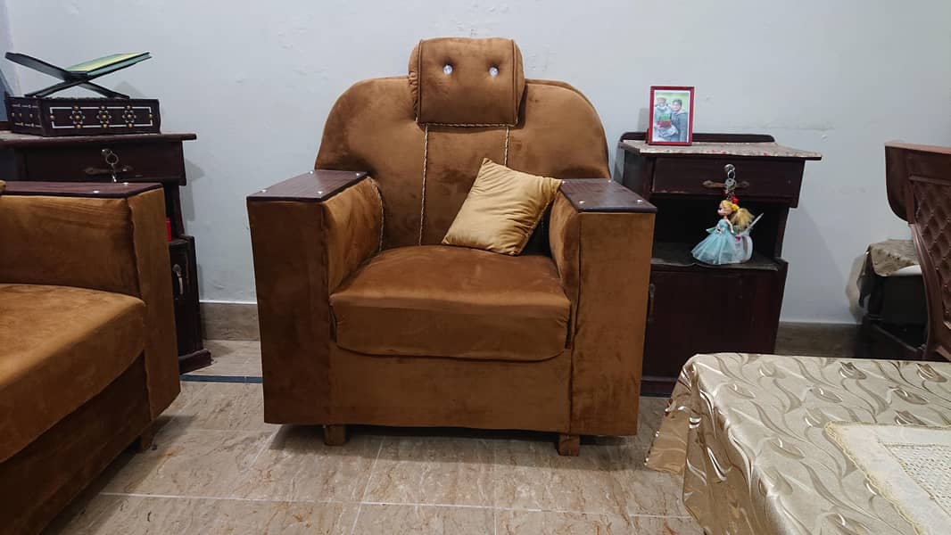 only 1 month and 9 days used  not used only buy 2