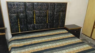 bed side table and deresing table