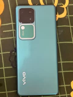 vivo V30