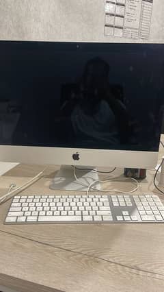 iMac 21.5" Late 2015 - Core i5 | 16GB RAM | 1.5GB Graphics