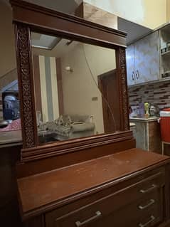 Dressing table