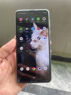 aquos r3