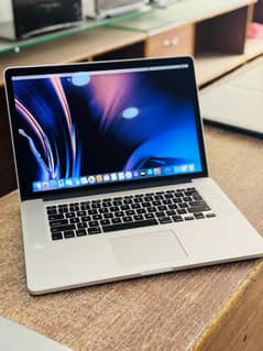 MACBOOK