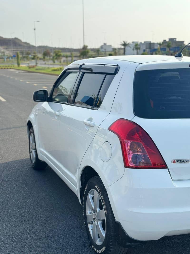 swift dlx navigation top of line 2017 model 2018 regstrd 6