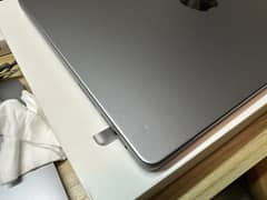 Macbook Pro 14” M1 Chip 16/512