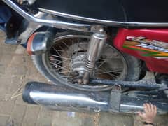 UNITED 125