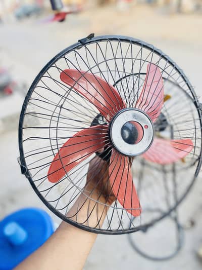 12 volts All types of 123fans