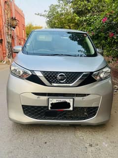 Nissan Dayz X (full optional )