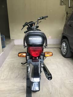 Cd 70 with seat cover and mirrors