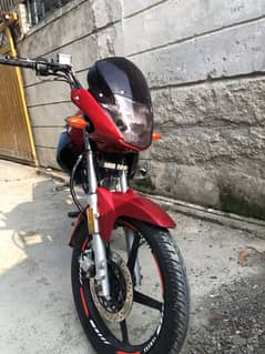 Yamaha ybr with special black silencer