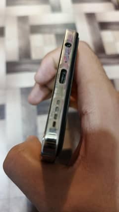hot 40 pro ha condition apka samna ha exchange krna ha