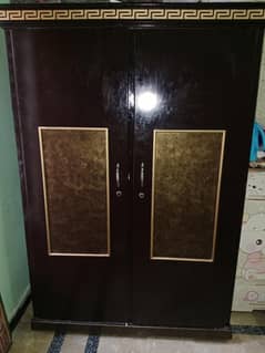 wardrobe/cupboard