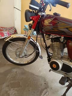 Urgent sale bike all ok.