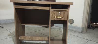 Computer Table