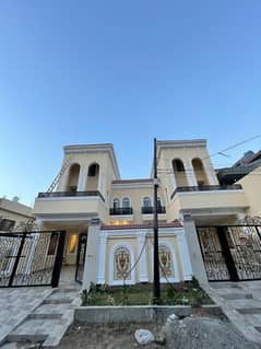 10 Marla Brand New Triple Storey House For Sale Aitchison Society, Lahore