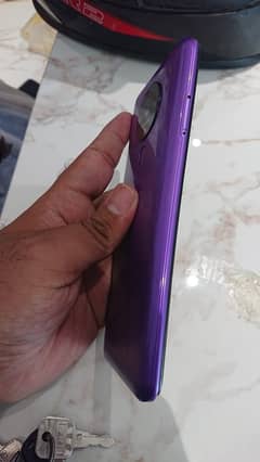 Tecno Spark 6.4gb . 128gb.  No  Repier . All Okay.