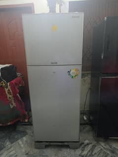 waves fridge medium size