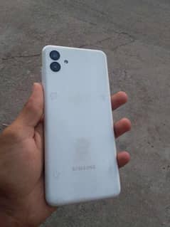 Samsung A04