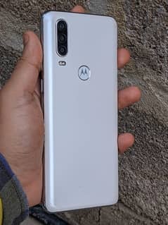 Moto one Action 4/128 approved