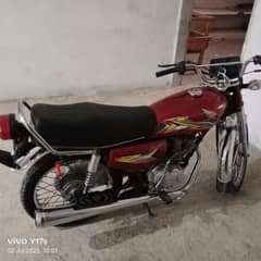 Honda 125 is looking good condition. biometric avaible documents clear