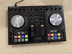 Traktor S2 MK2 DJ Mixer