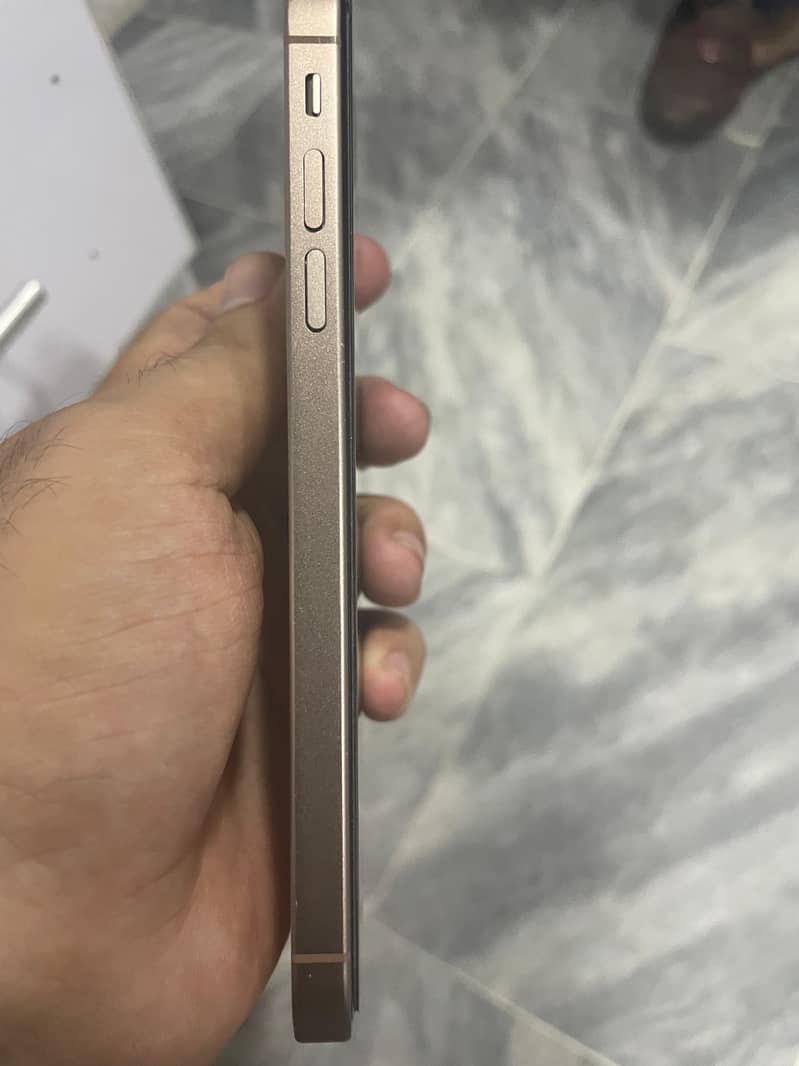 iPhone XR LLA convert to 16 Pro not Jv or factory lock only pta block 2