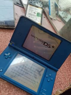 NINETENDO DSI XL FOR SALE WITH GAME CARD
