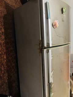 Dawlence fridge for sale