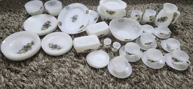 Arcopal dinner set