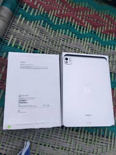 Ipad pro 11 inch M4
