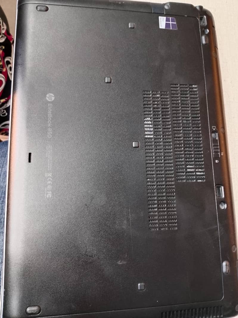 intel core i5 5gen  RAM  DDR3 (8GB) SSD (240GB)  DISPLAY 15.6 1