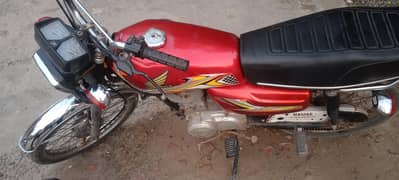 bhi location fsd ke ha bike apke samne ha  num 03045506292